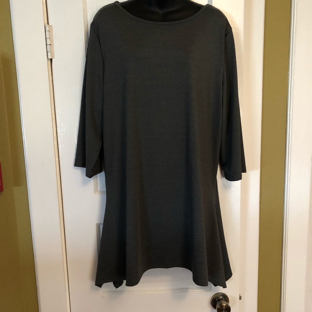 Lily by Firmiana tunic size 2x NWT